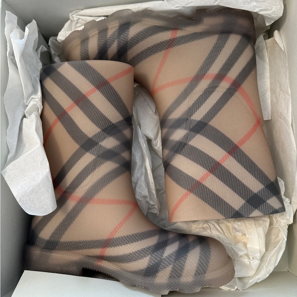 Burberry Classic kids Beige Check Rubber Boots